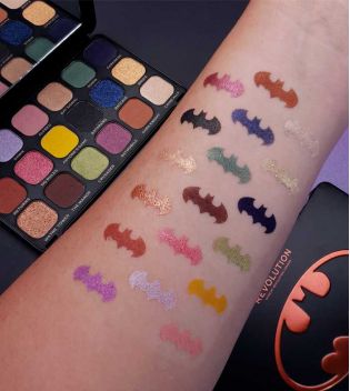 Revolution - *Revolution X DC Batman* - Shadow Palette Forever Flawless - This city need me forever